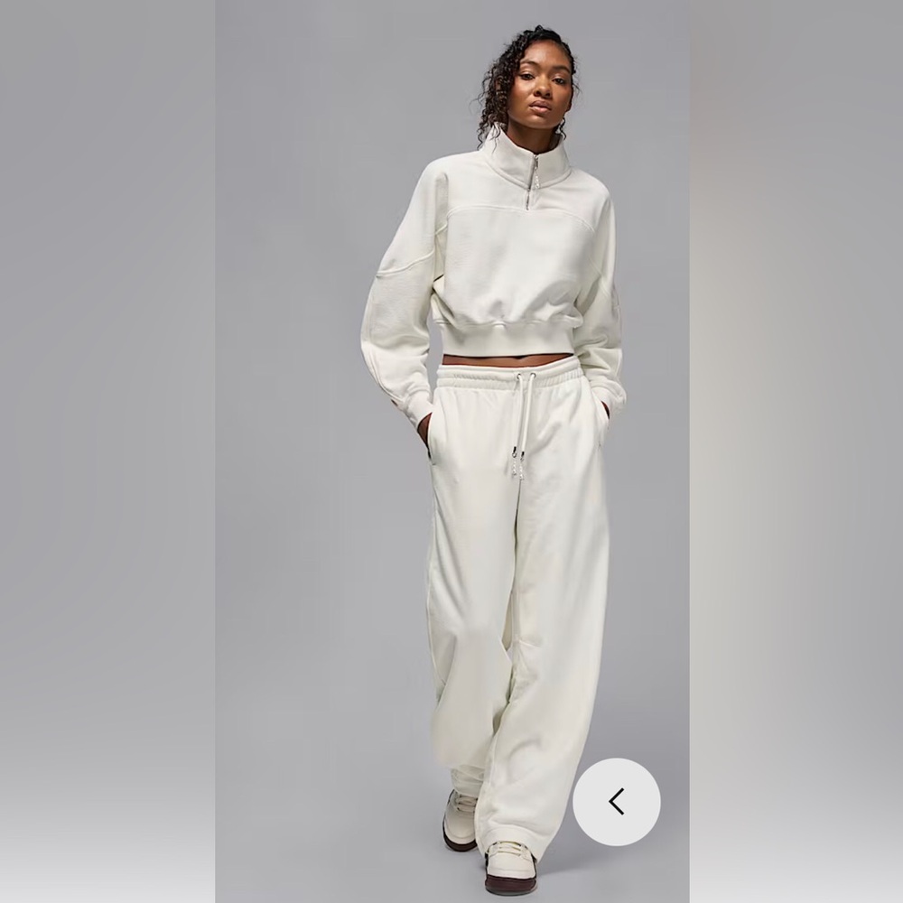 Jordan Flight Women's Fleece Pants- Cream